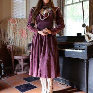 Authentic Purple Velvet Gunne Sax Midi Dress with Lace